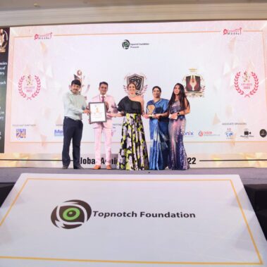 Award Photo 4