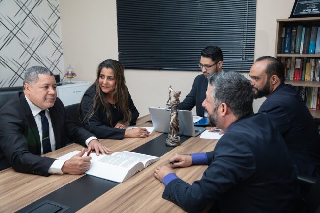How Lawyers and Private Investigators Work Together By Best Detective in Kolkata